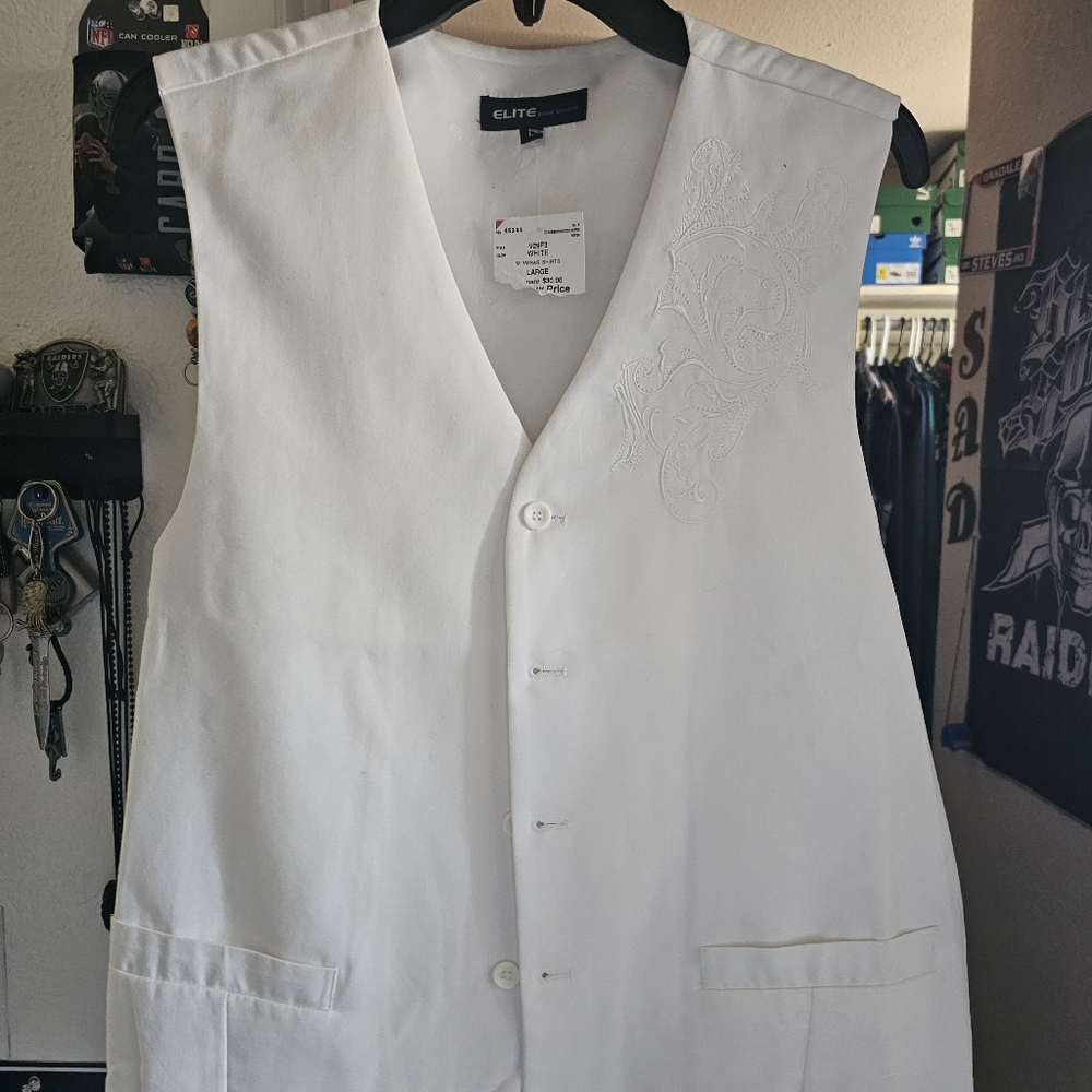 White vest with embroidery